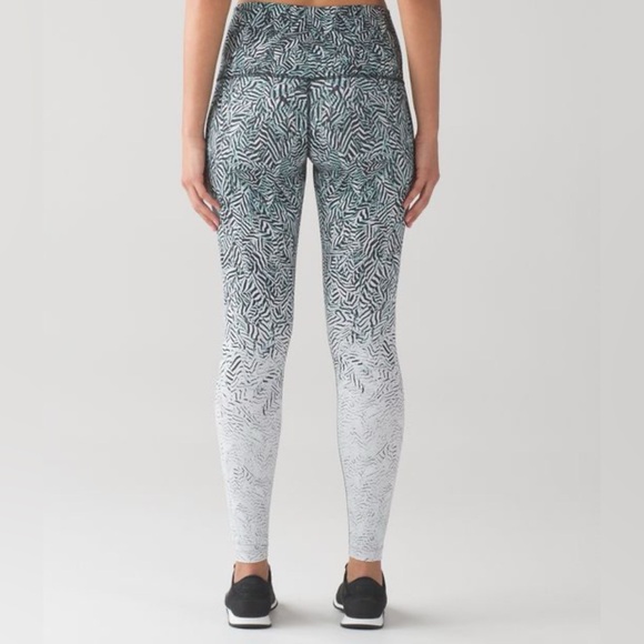Lululemon Wunder‎ Under Pants - Dazzle Nulux - Picture 1 of 8